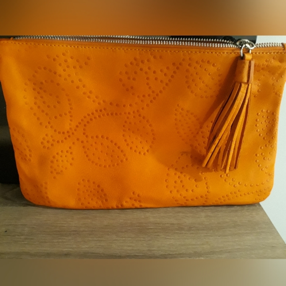 Gianni Chiarini Small Leather Zipper Wallet